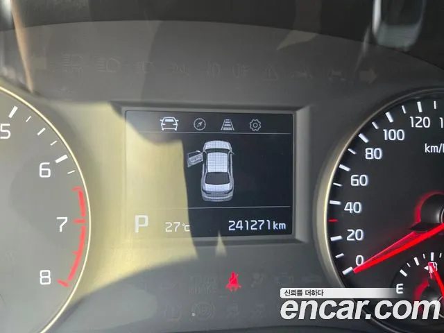 Kia K7 2017 thumb 9