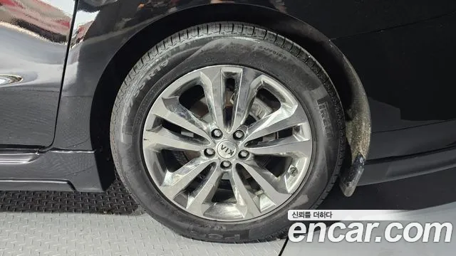Kia Carnival 2015 thumb 2