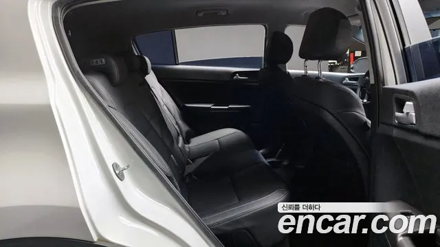 Kia Sportage 2018 thumb 4