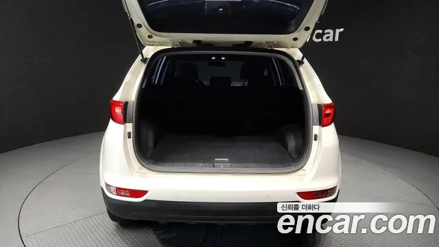 Kia Sportage 2018 thumb 8
