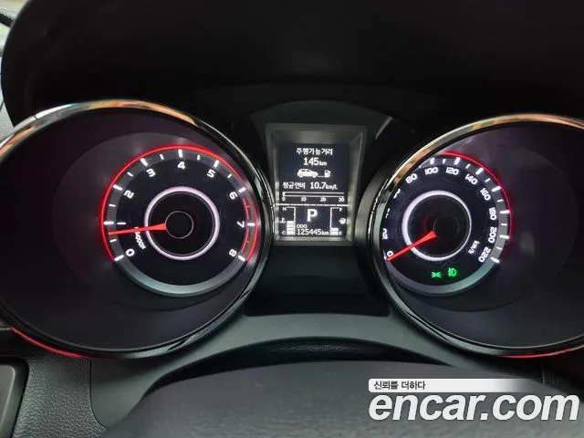 KGM Tivoli 2016 thumb 3