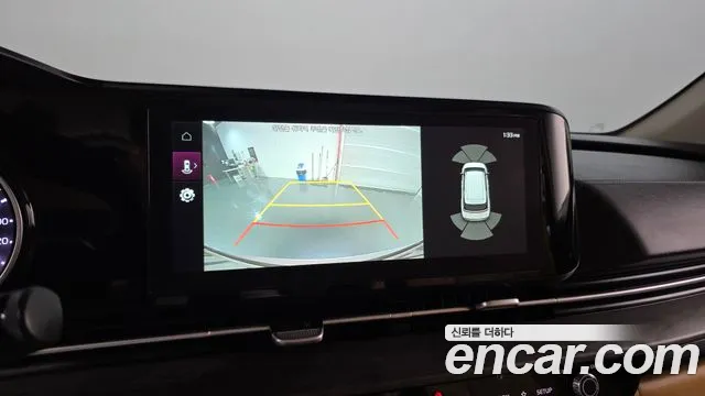 Kia Carnival 2023 thumb 3