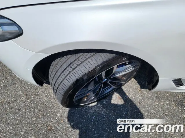 BMW 6 серии Gran Turismo 2021 thumb 10