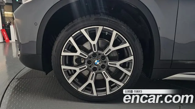 BMW X1 2022 thumb 9