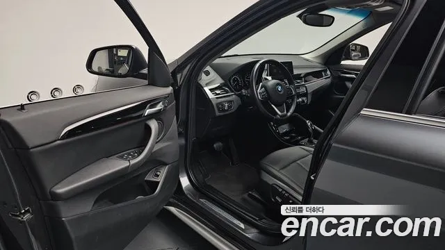 BMW X1 2022 thumb 5
