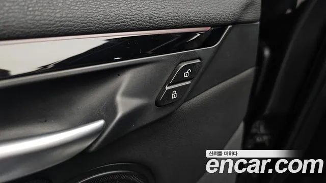 BMW X1 2022 thumb 8