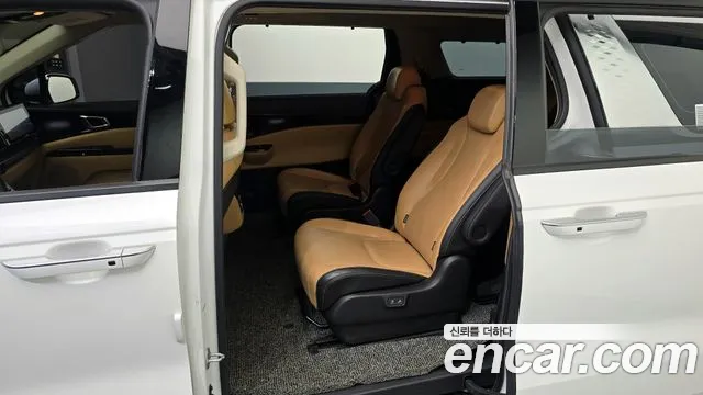Kia Carnival 2020 thumb 6