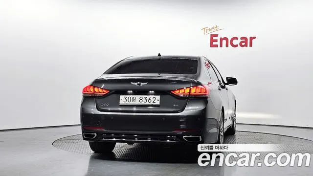 Genesis G80 2017 thumb 2