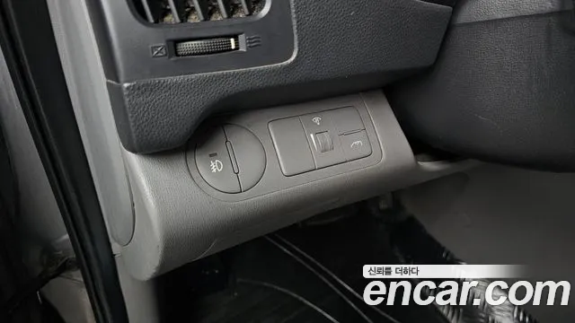Hyundai Staria 2014 thumb 3