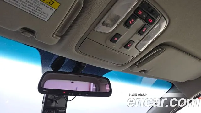 Kia Carnival 2017 thumb 4