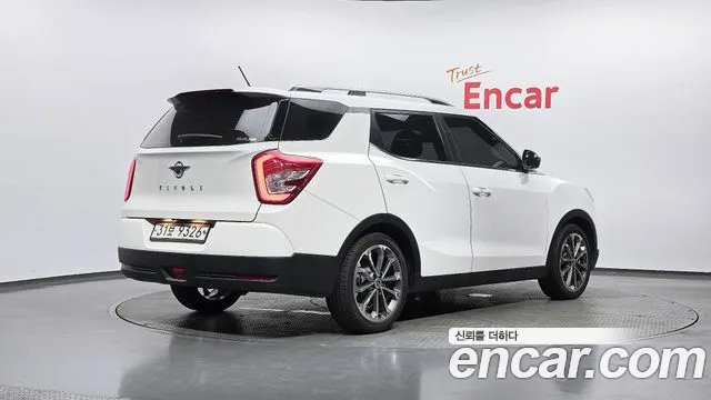 KGM Tivoli Air 2017 thumb 3