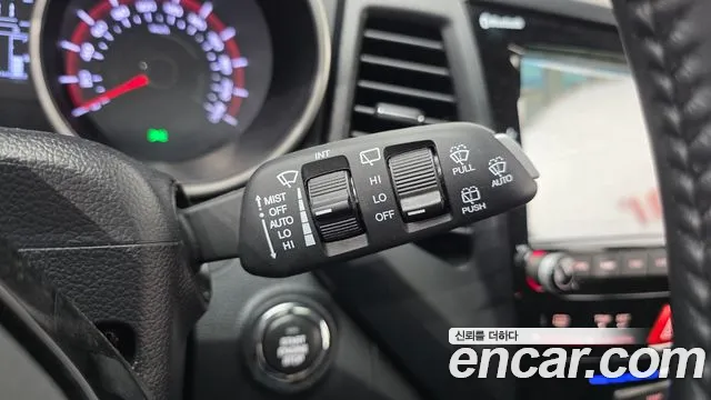 KGM Tivoli Air 2017 thumb 5