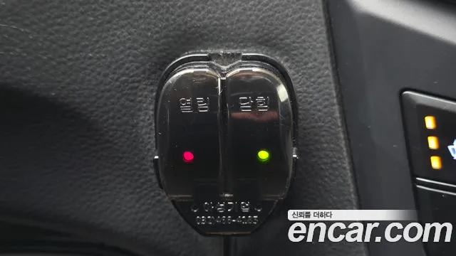 Hyundai Staria 2018 thumb 8