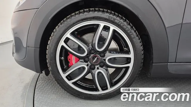 Mini Cooper S 2019 thumb 7