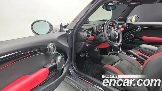 Mini Cooper S 2019 thumb 9