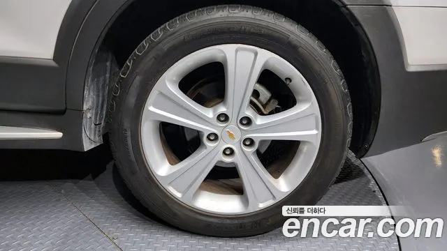 Chevrolet Captiva 2015 thumb 3