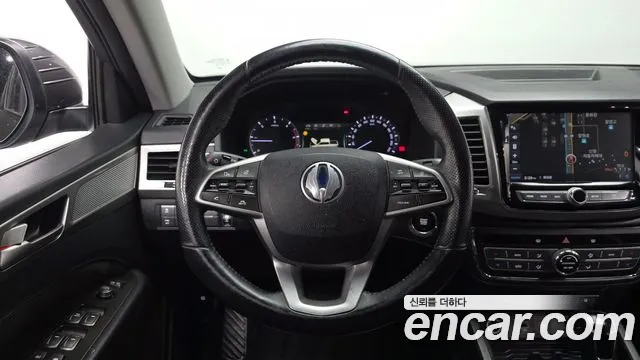 KGM Rexton 2018 thumb 11