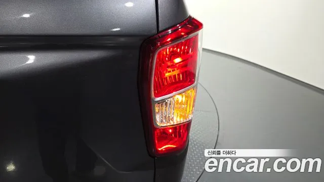 KGM Rexton 2018 thumb 10