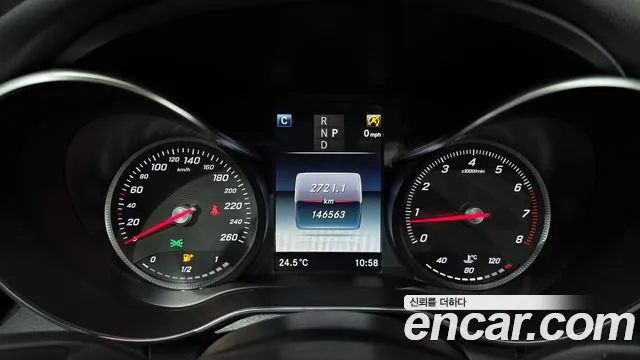 Mercedes-Benz C-Class 2018 thumb 7