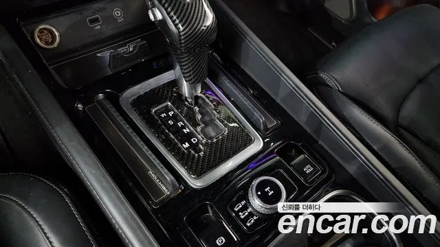 KGM Rexton 2018 thumb 12