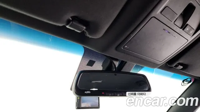 KGM Rexton 2018 thumb 8