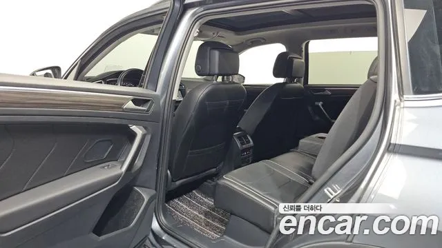 Volkswagen Tiguan Allspace 2022 thumb 9