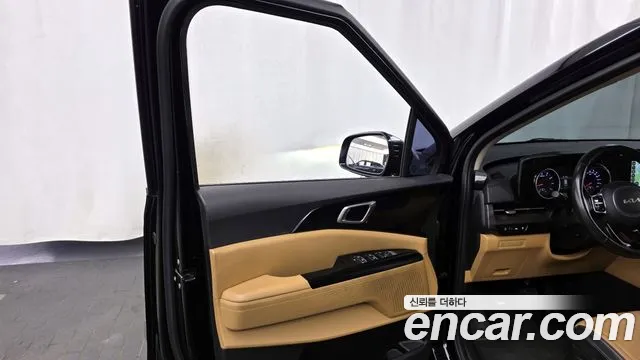 Kia Carnival 2022 thumb 6