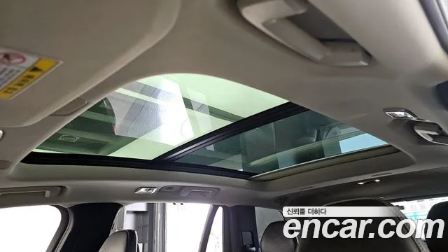 Volvo XC90 2017 thumb 8