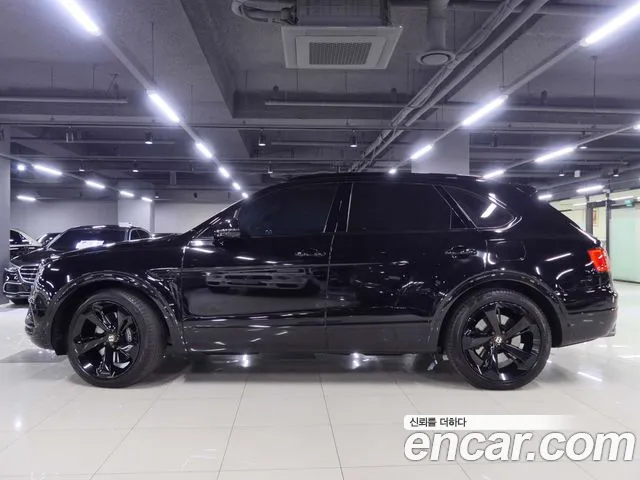 Bentley Bentayga 2020 thumb 4