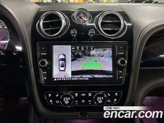 Bentley Bentayga 2020 thumb 5