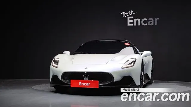 Maserati MC20 2022 thumb 11