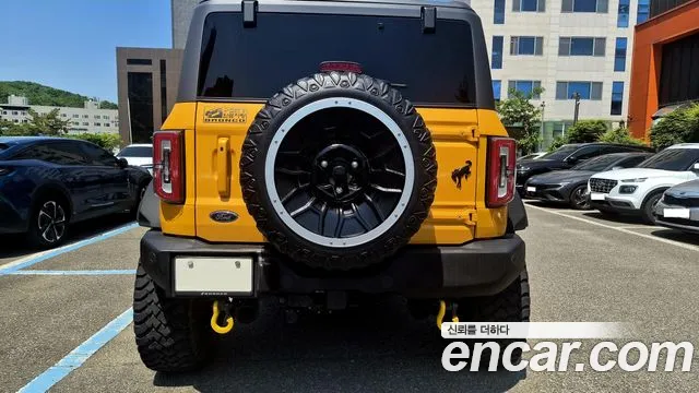 Ford Bronco 2022 thumb 8