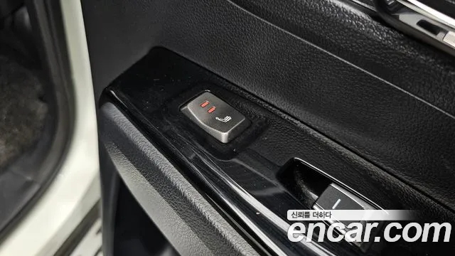KGM Korando 2019 thumb 6
