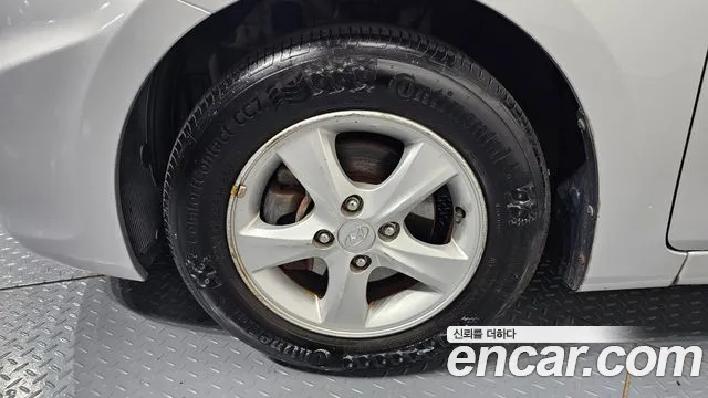 Hyundai Accent 2013 thumb 3