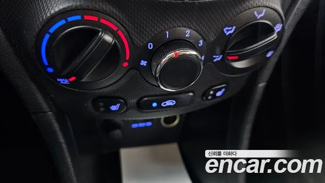 Hyundai Accent 2013 thumb 8