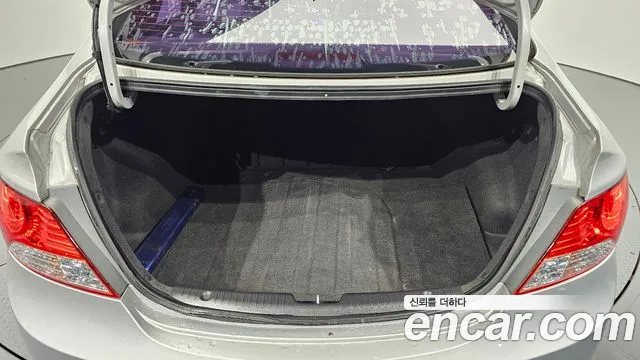 Hyundai Accent 2013 thumb 5