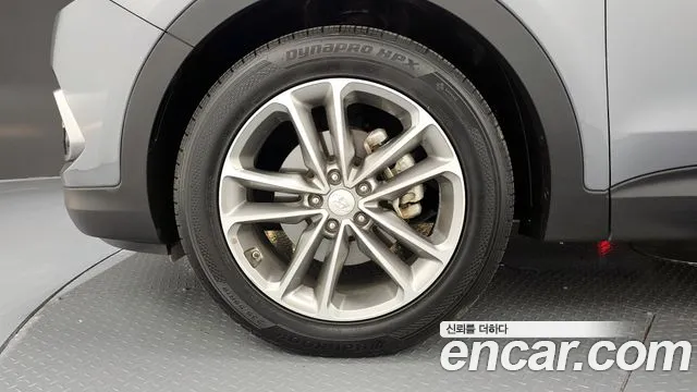 Hyundai Santafe 2016 thumb 2