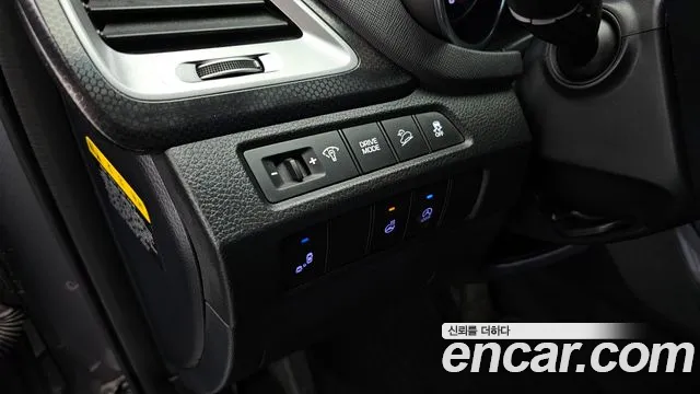 Hyundai Santafe 2016 thumb 12