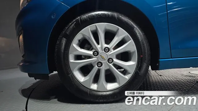 Chevrolet Spark 2018 thumb 2