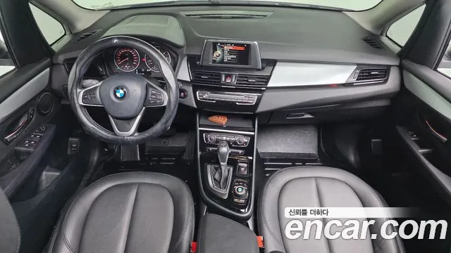 BMW 2 серии Active Tourer 2016 thumb 2