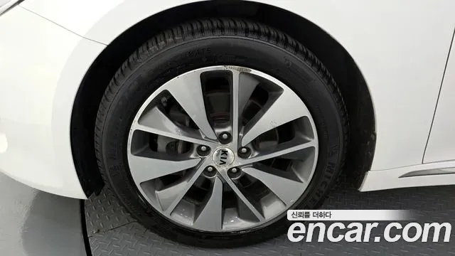 Kia K5 2015 thumb 6