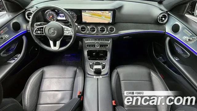 Mercedes-Benz E-Class 2019 thumb 5
