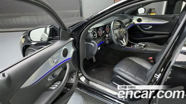 Mercedes-Benz E-Class 2019 thumb 6