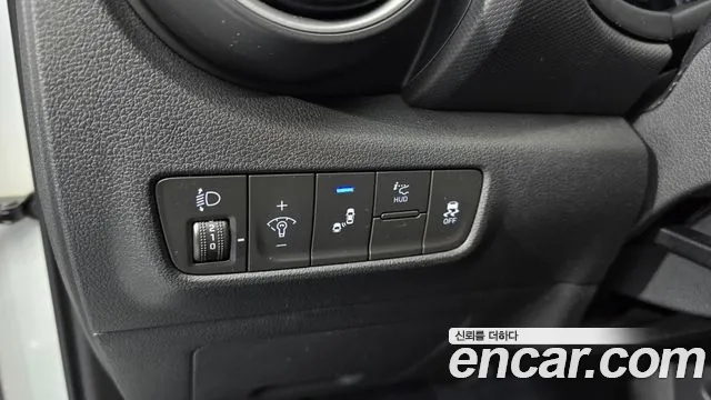Hyundai Kona 2017 thumb 3