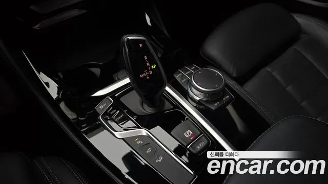 BMW X4 2021 thumb 2