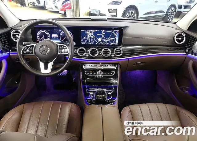 Mercedes-Benz E-Class 2019 thumb 3