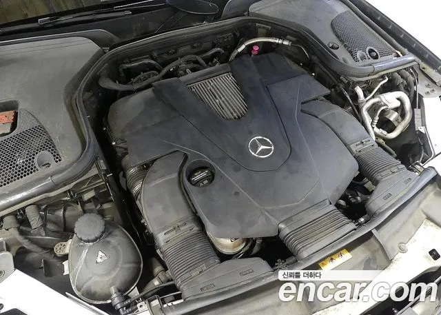 Mercedes-Benz E-Class 2019 thumb 4