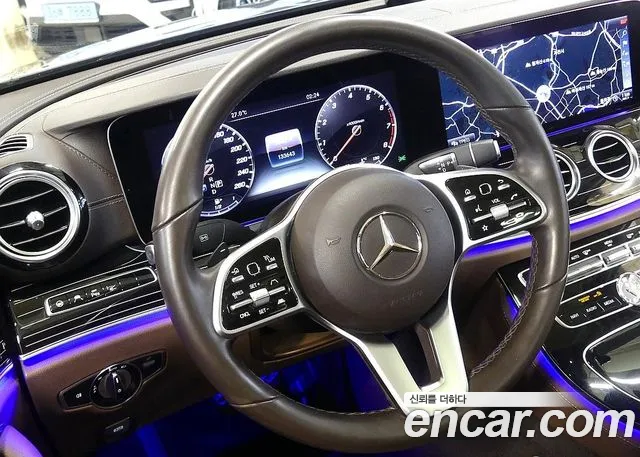 Mercedes-Benz E-Class 2019 thumb 7