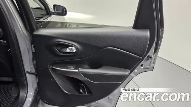 Jeep Cherokee 2021 thumb 8