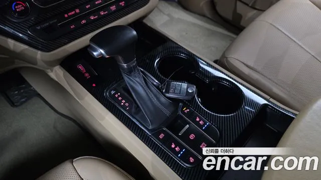 Kia Carnival 2020 thumb 3